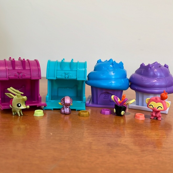 Animal Jam Adopt a Pet (Lot of 4) - Picture 2 of 5